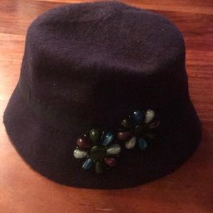 Nine West bucket hat with beaded flowers